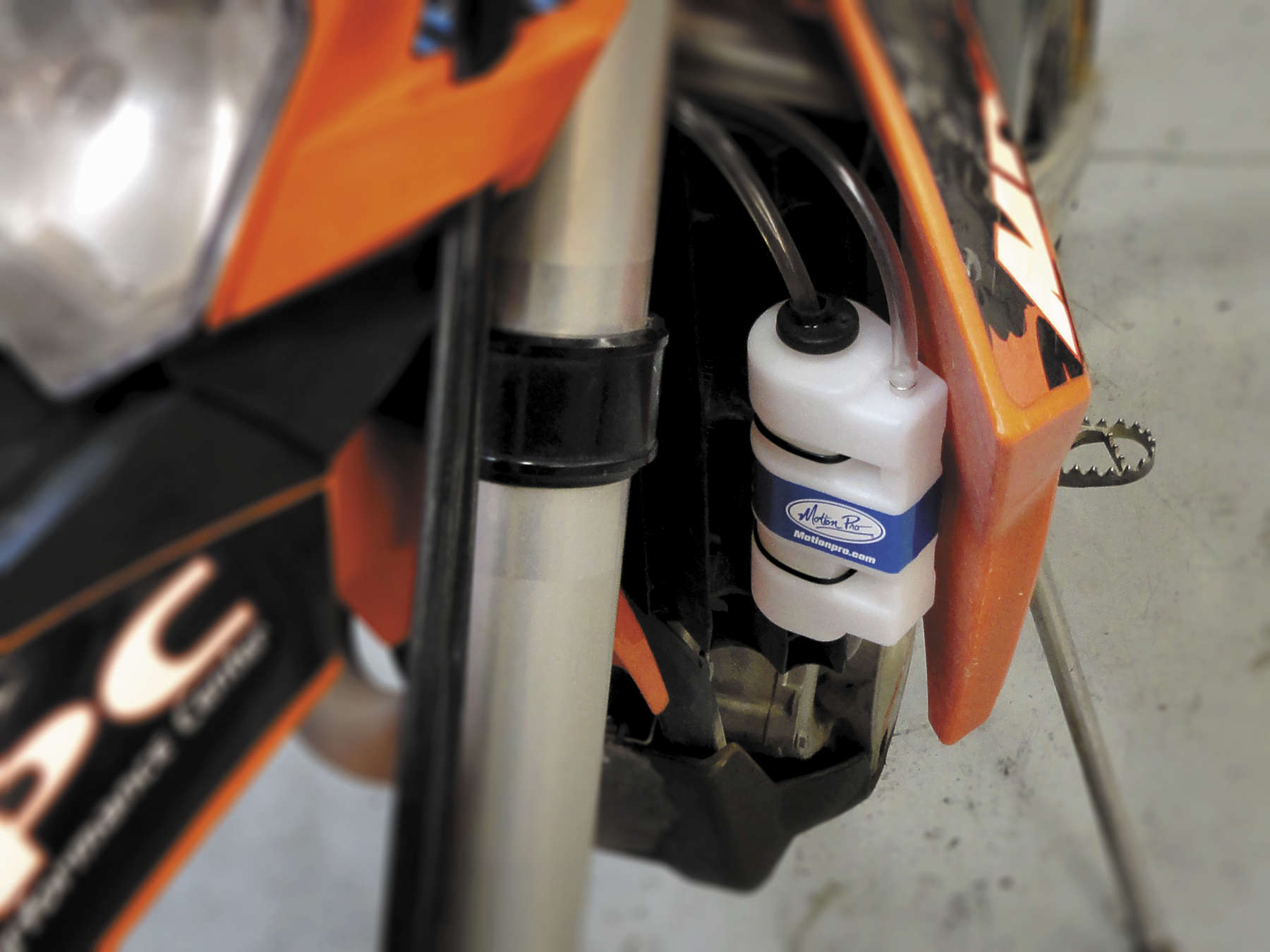 Universal 275cc Coolant Recovery Tank - Image 3