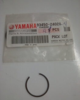 Yamaha Piston Wrist Pin Circlip 24 mm, Each - 93450-24028-00