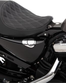 3/4 Double Diamond Vinyl Solo Seat Black/Silver