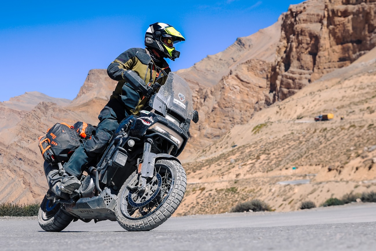 Arai XD-5 Cosmic Helmet XL Yellow - Image 3