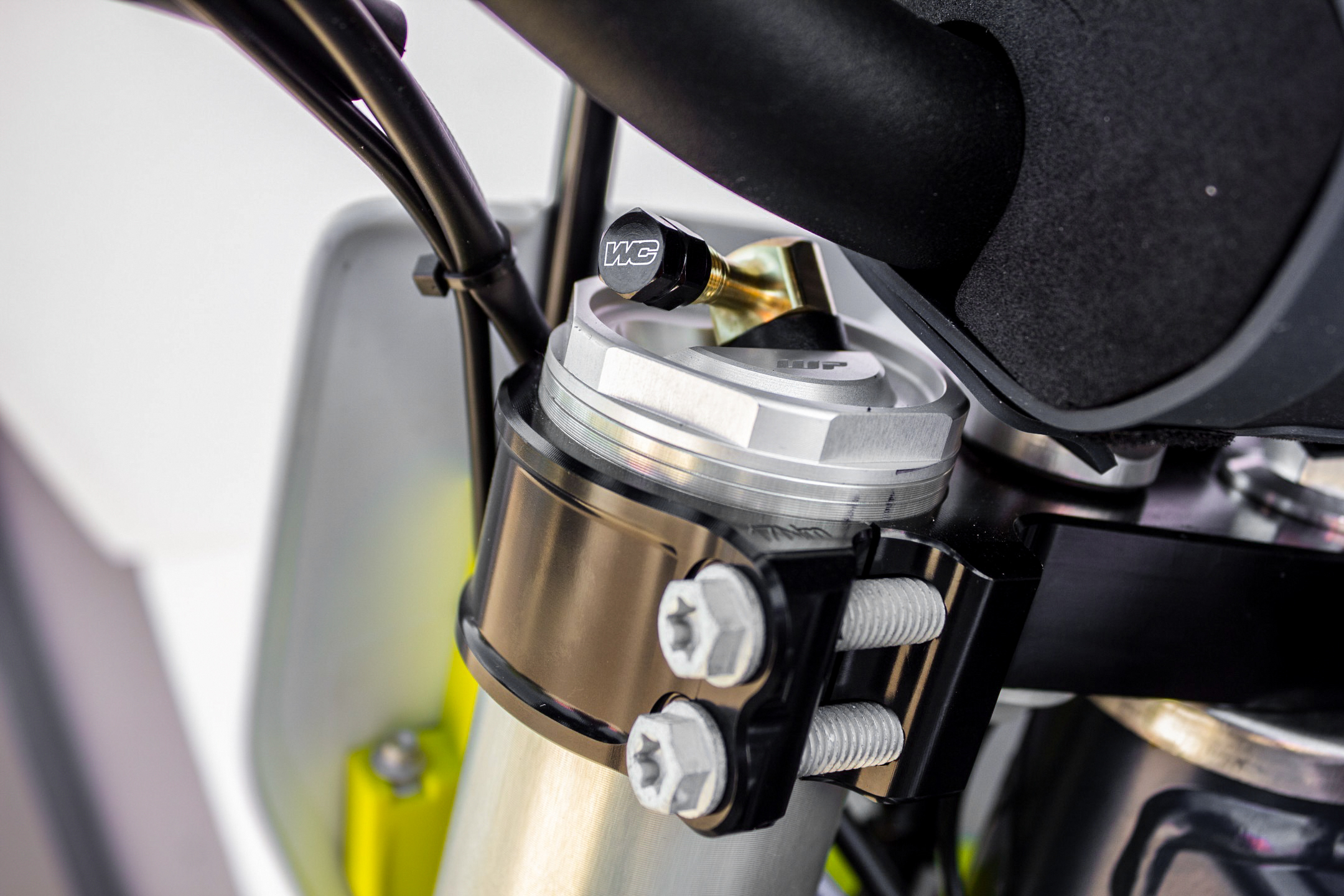 Works Connection Air Fork EZ Fill Kit For KTM Husqvarna Gas Gas - Image 3