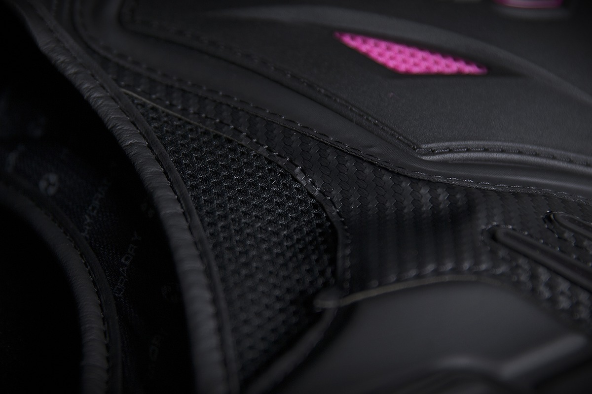 Stryker Field Armor Vest Black/Pink Large/X-Large - Image 8