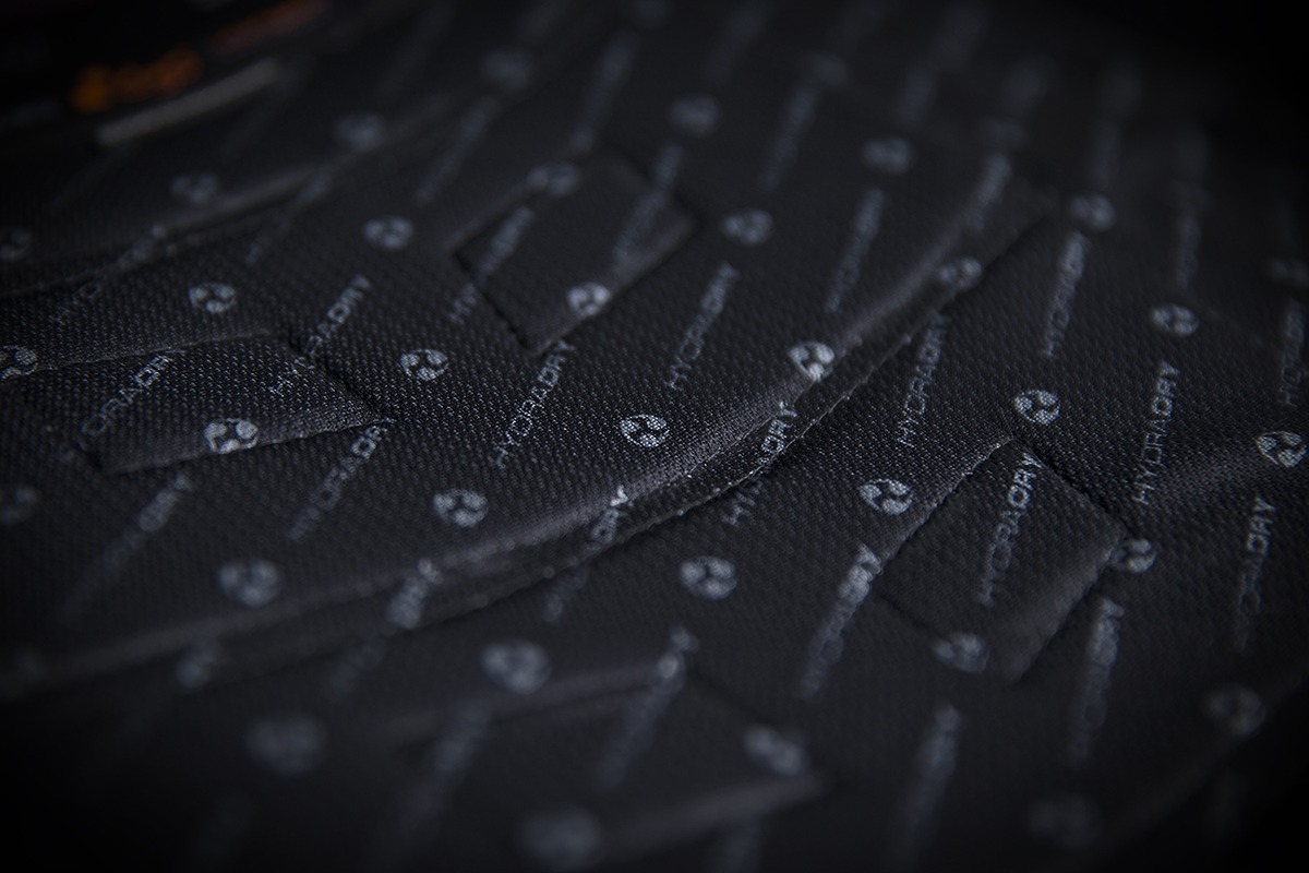 Stryker Field Armor Vest Black/Pink Large/X-Large - Image 12